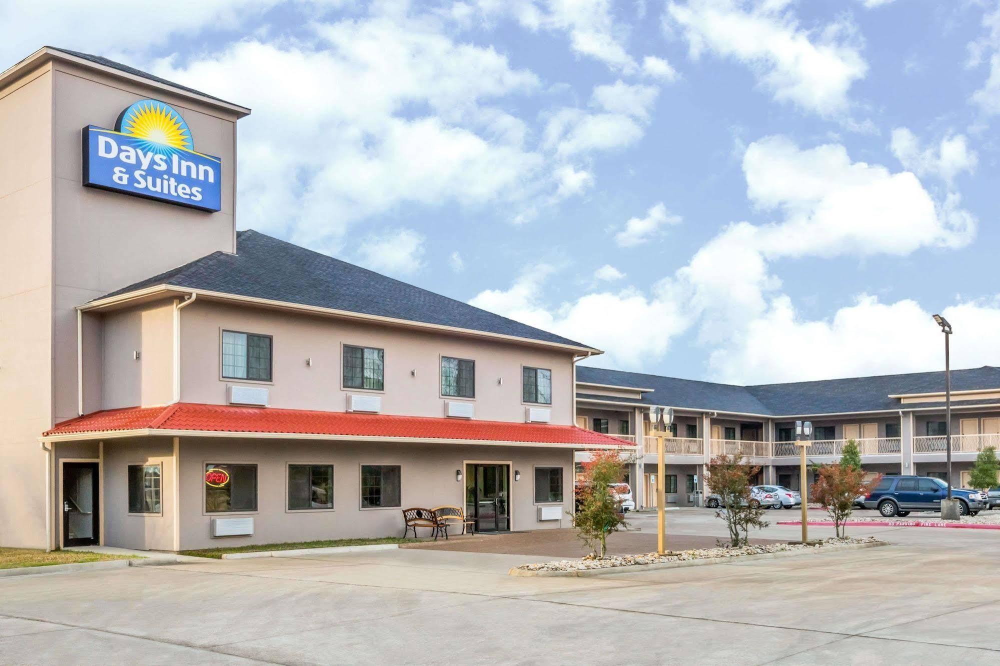 Days Inn & Suites By Wyndham Madisonville Eksteriør bilde